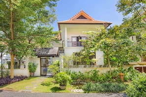 Front of property - Luxury Danang Beach Pool Villa (Da Nang)