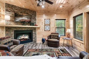 TV connectée, cheminée, jeux vidéo