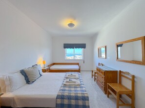 2 Schlafzimmer, Bügeleisen/Bügelbrett, Internetzugang, Bettwäsche