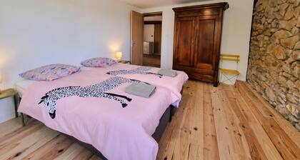 Ferienhaus für 12 Gäste mit privatem Pool