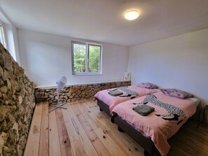 6 Schlafzimmer, Internetzugang