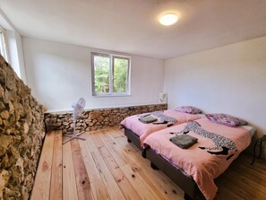 6 chambres, accès à Internet