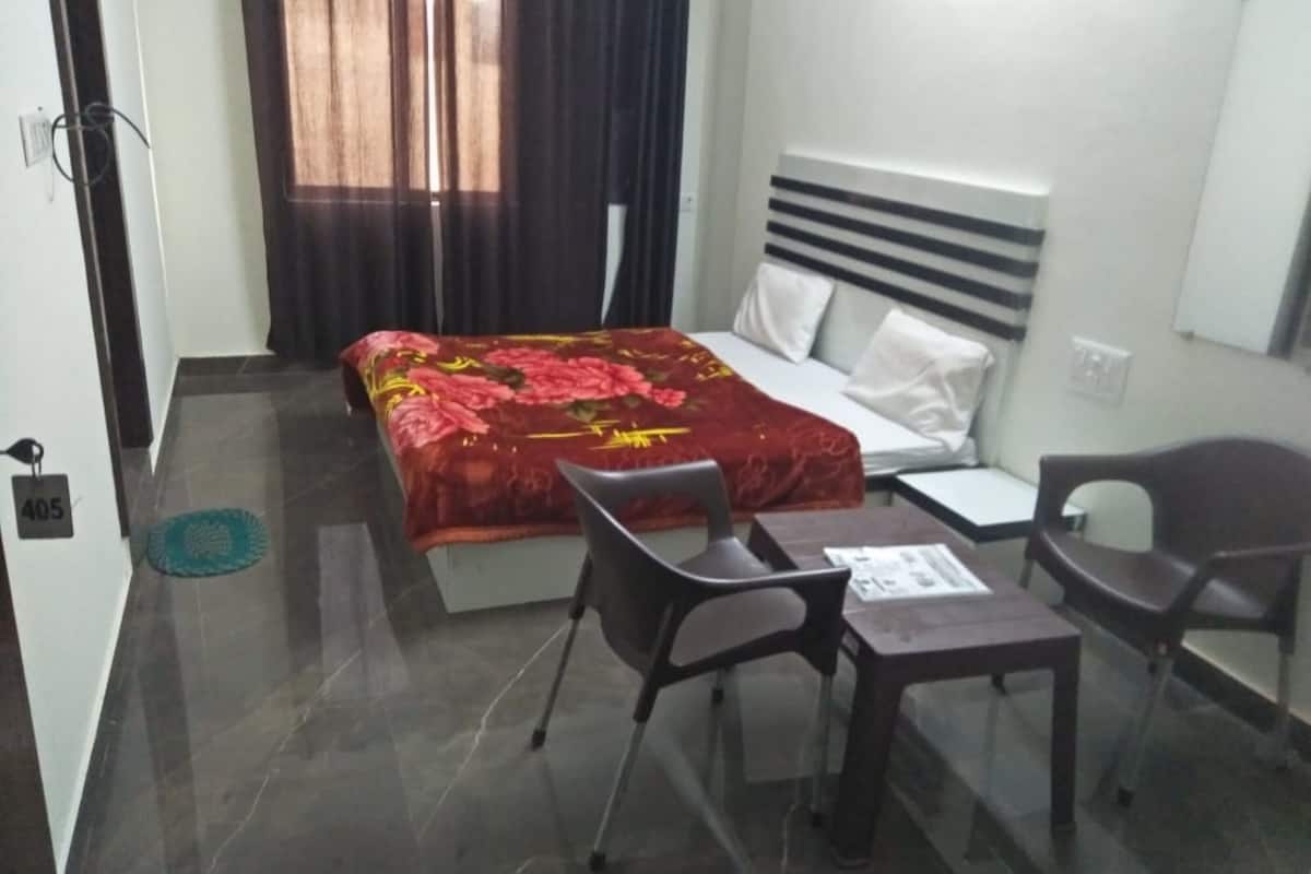 Deluxe Double Room, City View