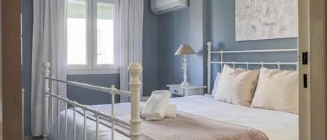 3 soverom, strykejern/-brett, wi-fi og sengetøy