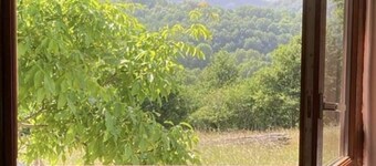 Rural cottage, beautiful views,
Large garden
10min from the Château de Bournazel