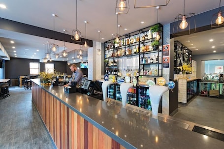 Bar (en la propiedad)