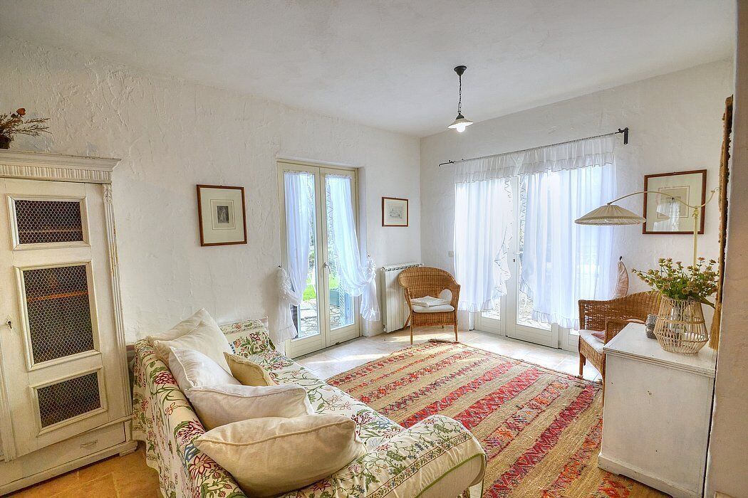 Casa Micaela B: A Welcoming Apartment That Is Part Of A Villa Situated In A Quiet Location, Surrounded By A Wonderful Garden, With Free Wi-fi. - Montalto di Castro