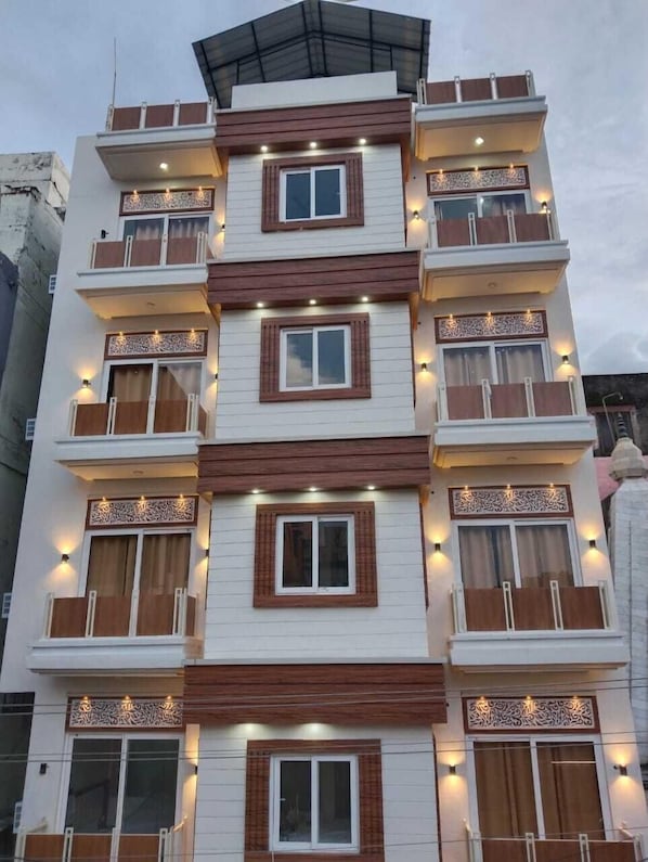 Front of property - Hotel Bagga Kuteer (Haridwar)