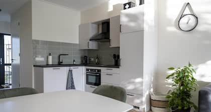 Luxurious semi-detached 5-person holiday home by the water.