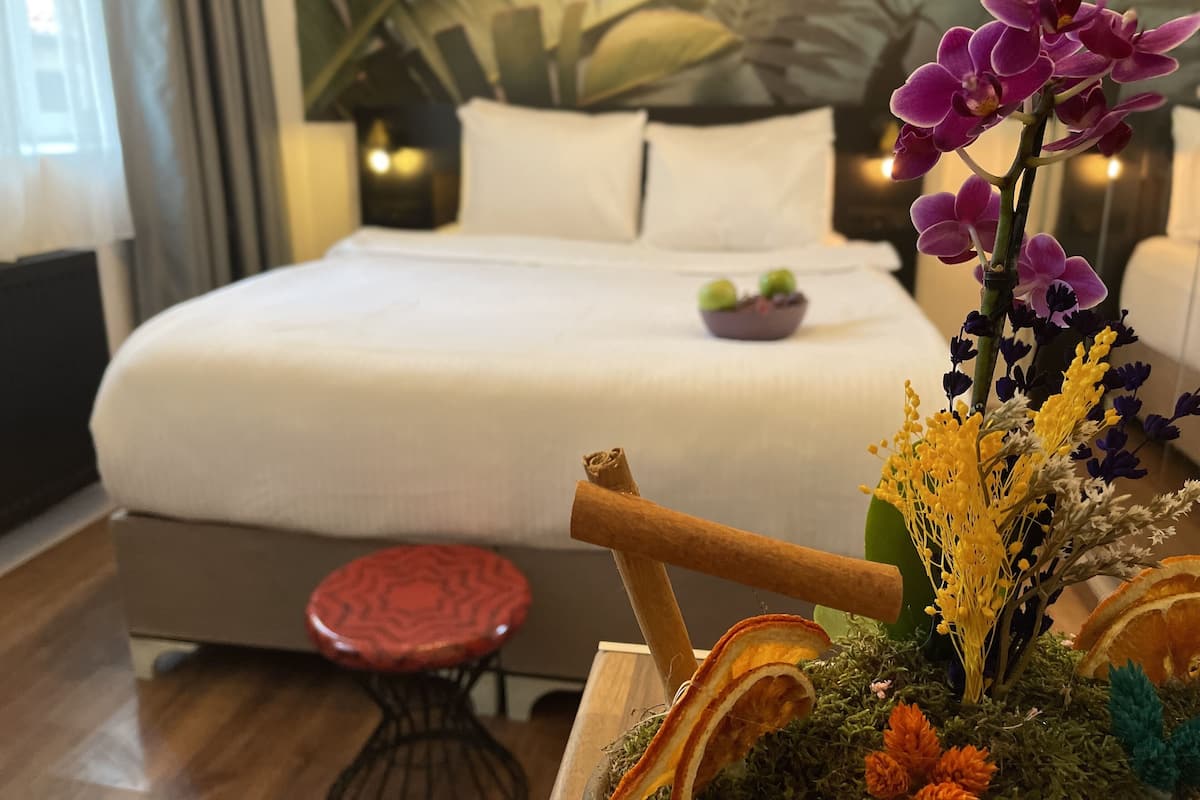 Deluxe Studio Suite | 1 bedroom, premium bedding, Select Comfort beds, in-room safe