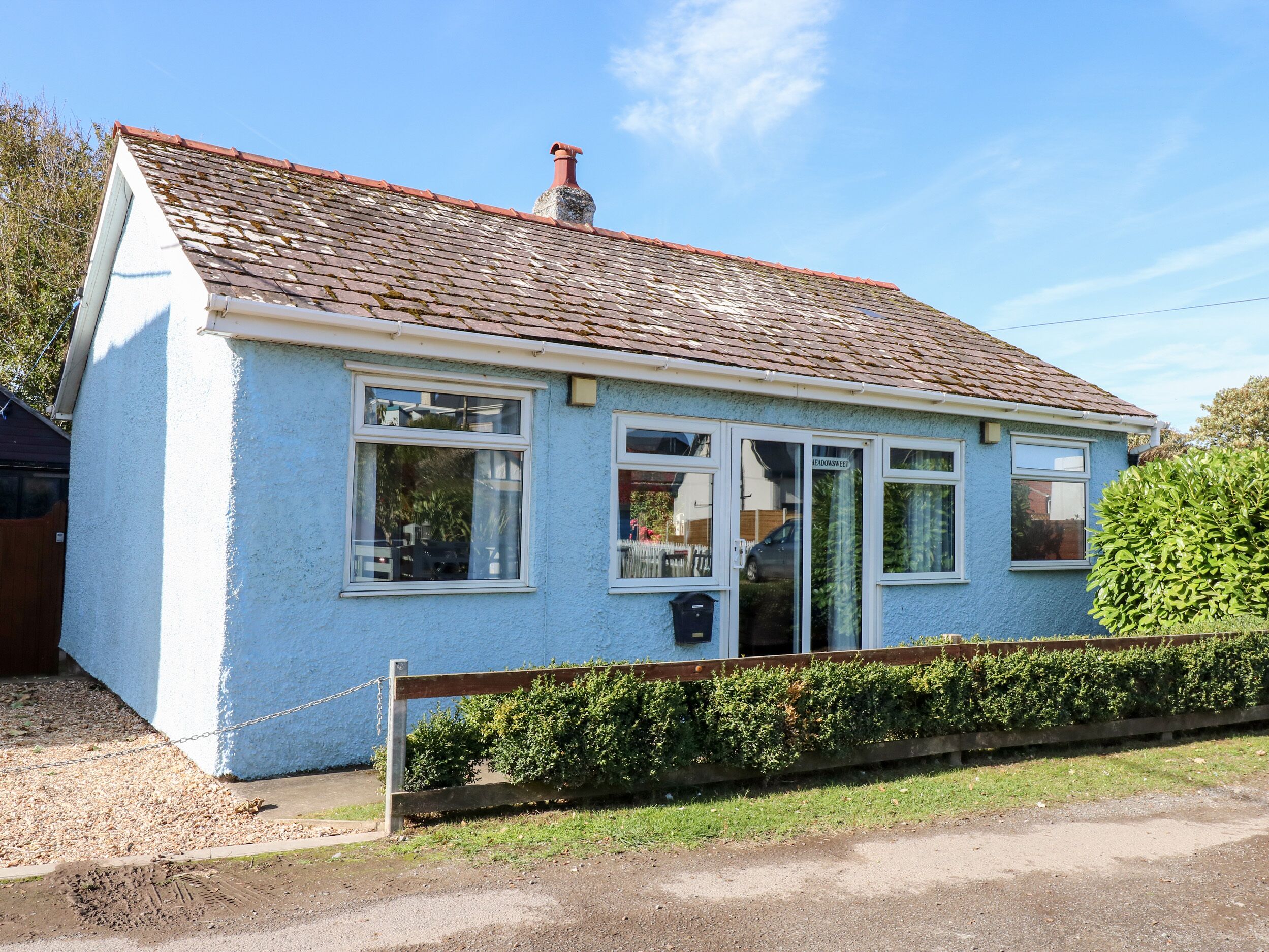 MEADOWSWEET, pet friendly, character holiday cottage in Anderby Creek