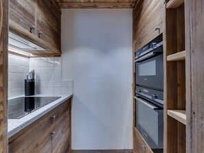 Refrigerador, microondas, horno, lavavajillas
