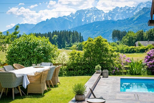 Chalet Wiesengut Romantic secluded location with pool and whirlpool