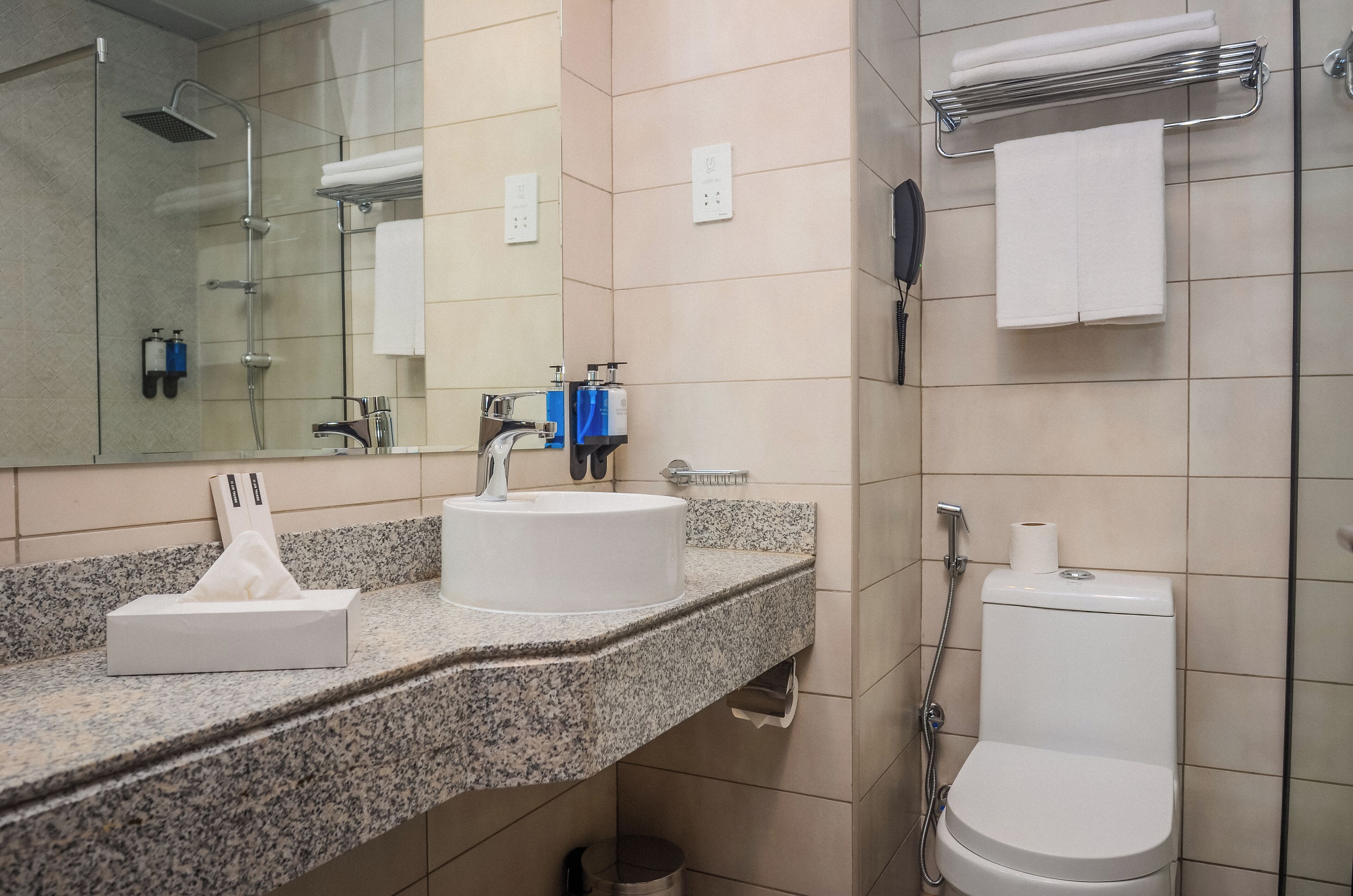 Foto - VOGO Grand Hotel Formerly Best Western Plus Hotel Dubai Academic City