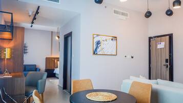 Premium Room, 1 King Bed, Non Smoking (Living Room;with Sofabed) | 1 bedroom, Egyptian cotton sheets, premium bedding, pillowtop beds