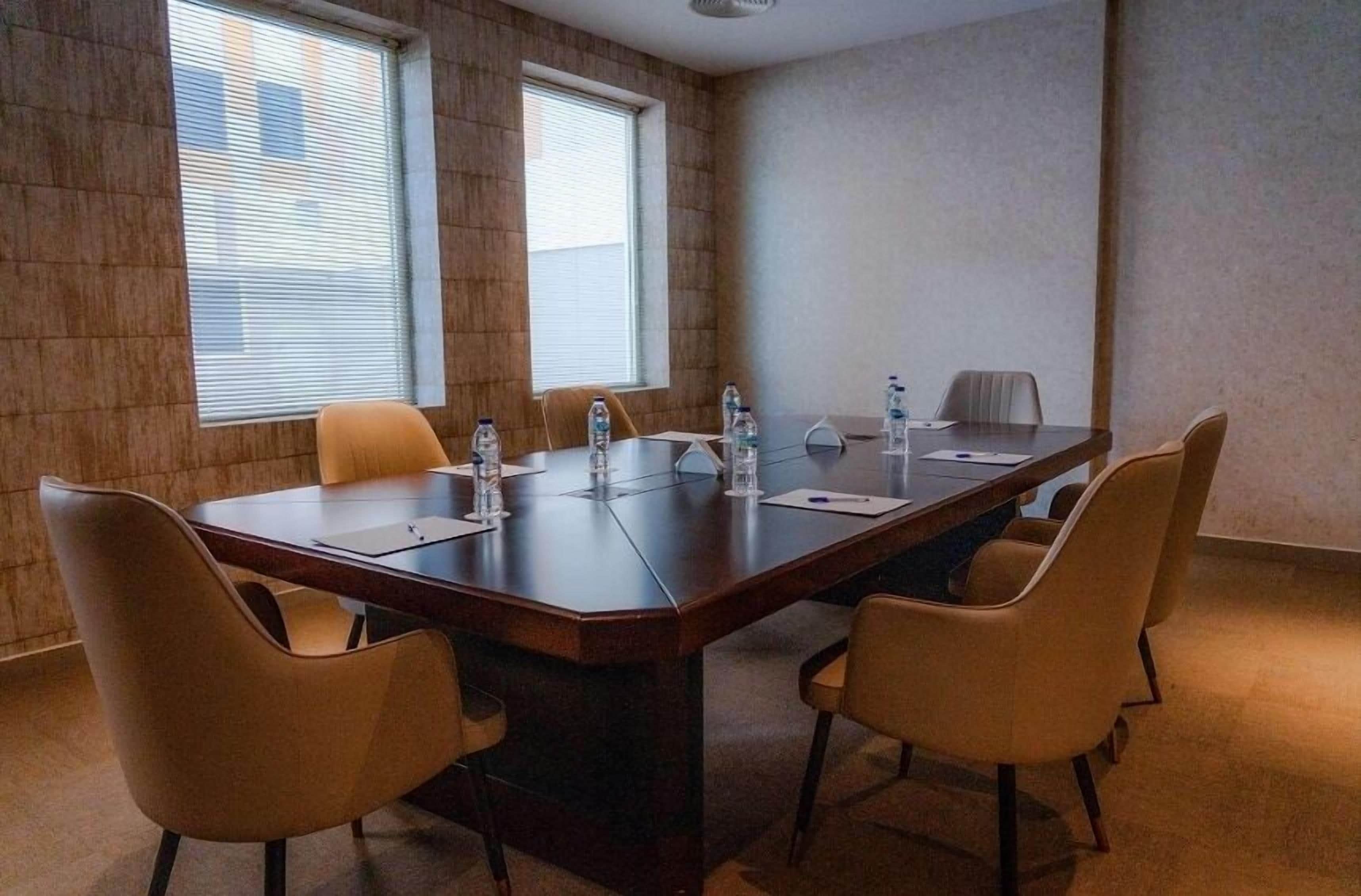 Foto - VOGO Grand Hotel Formerly Best Western Plus Hotel Dubai Academic City