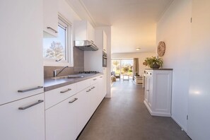 Fridge, dishwasher, coffee/tea maker - Velthorst 6 (Biddinghuizen)