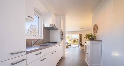 Detached chalet with 3 bedrooms and a terrace