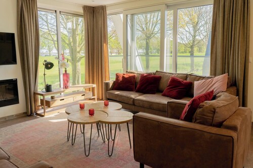 Villa mit 5 Schlafzimmern und Garten