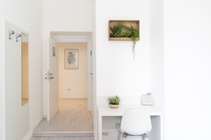 Kamer (1) | Een strijkplank/strijkijzer, gratis wifi