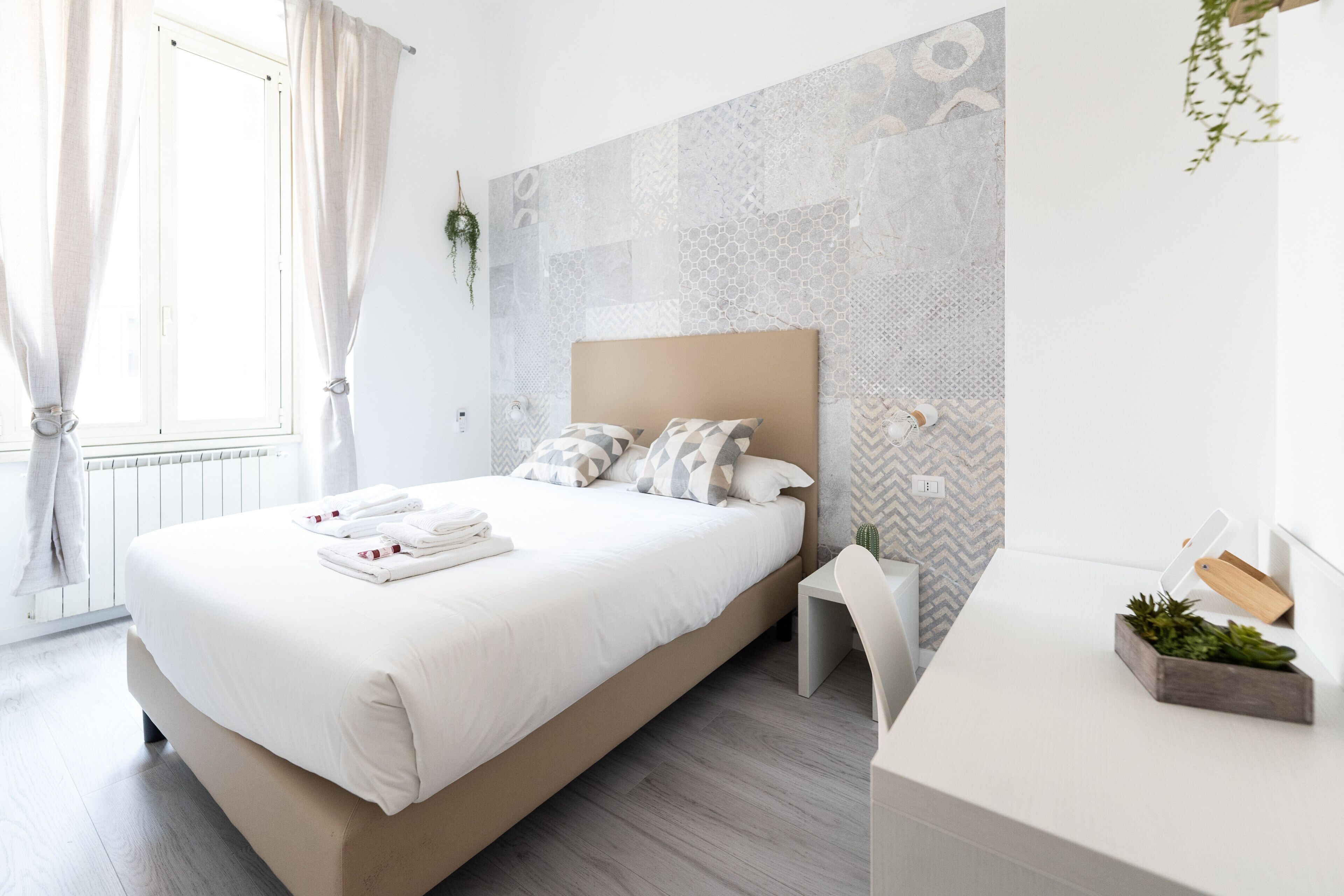 Iron/ironing board, free WiFi