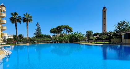 Global Properties: Apartment with large terrace and pool