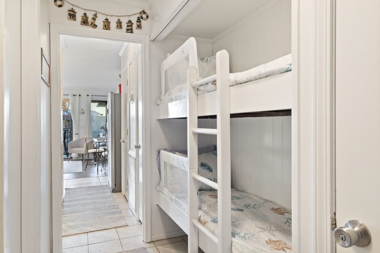 1 dormitorio, tabla de planchar con plancha, cuna de viaje y wifi gratis