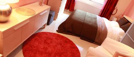 1 bedroom, desk, iron/ironing board, travel cot