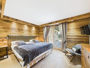 5 camere, ferro/asse da stiro, Wi-Fi gratuito