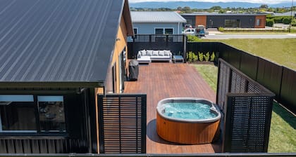 The Green House: Luxe Eco Escape