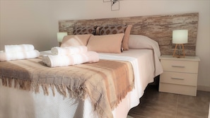 1 makuuhuone, silitysrauta/-lauta, vauvan matkasänky, Wi-Fi