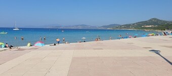 Villa with swimming pool