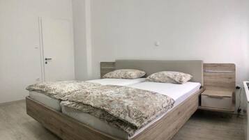 3 bedrooms, free WiFi, bed sheets