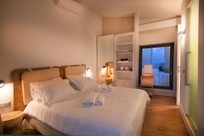 1 camera, una scrivania, culla da viaggio, Wi-Fi gratuito