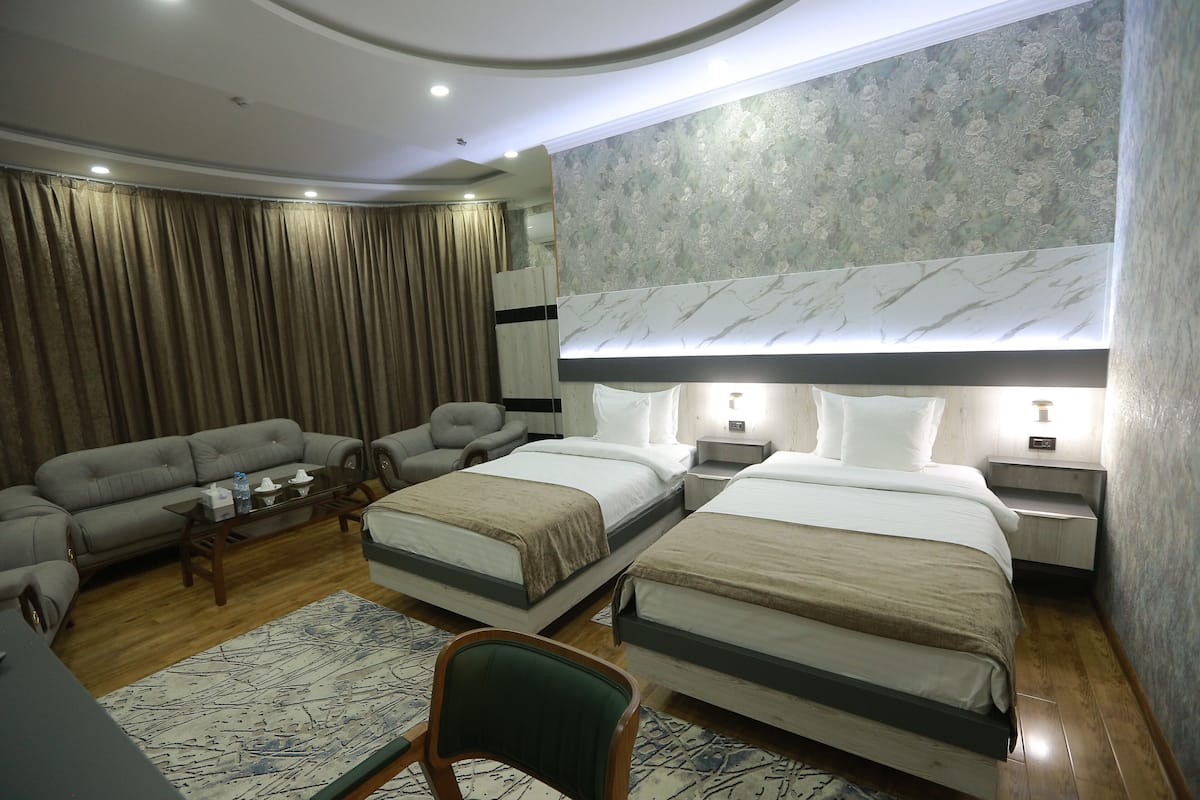 Comfort Studio Suite | Minibar, individually decorated, individually furnished, desk