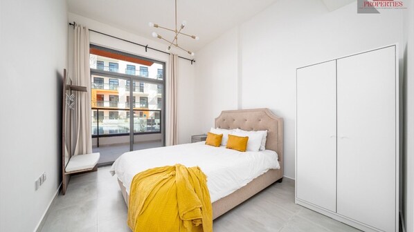 1 bedroom, free WiFi, bed sheets - Elegant 1BR at Binghatti Mirage JVC, Dubai (Dubai)