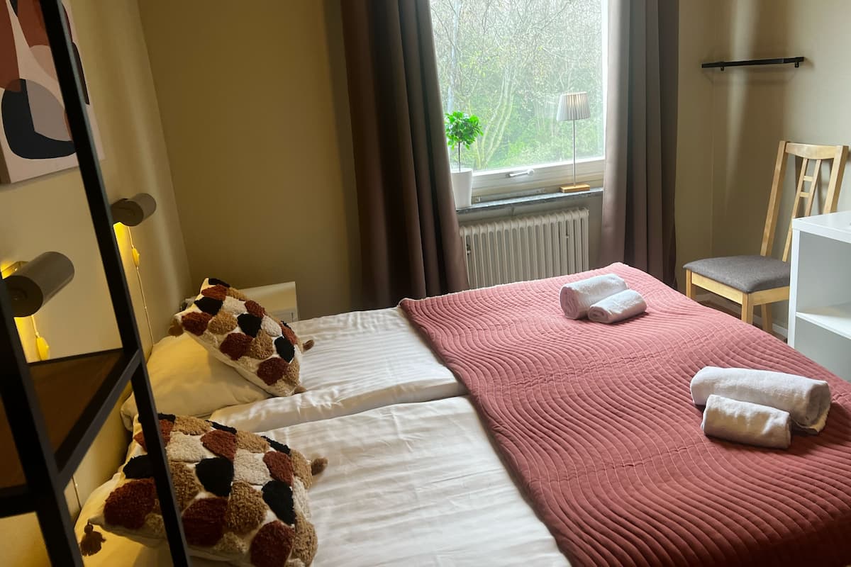 Cortinas blackout, sistema de insonorización y wifi gratis