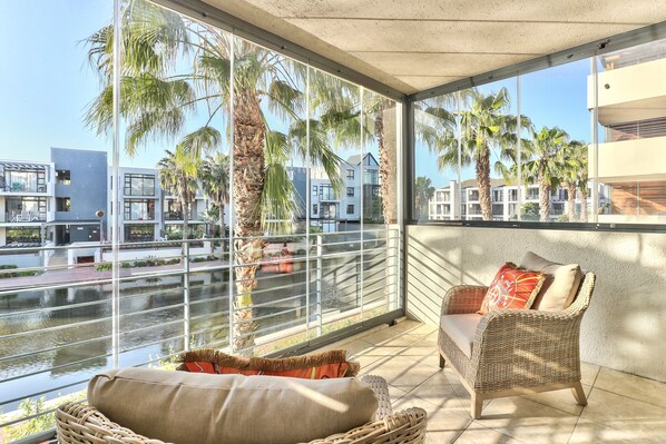 Terrace/patio - 2 Bedroom Apartment in Century City (Cape Town)