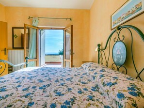 4 bedrooms, WiFi - Sea View by Interhome (Rosignano Marittimo)