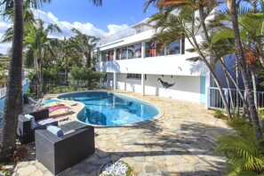 Imagen sin descripción, 4 de 17, botón