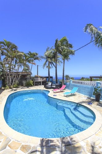 Villa de luxe, 3 chambres, 2 salles de bain, piscine privée chauffée