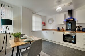Charltons 1B | Private kitchen