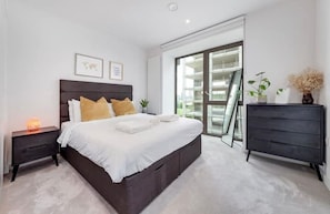 1 habitación, wifi y ropa de cama