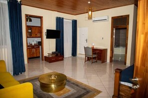 Cabin | Living room