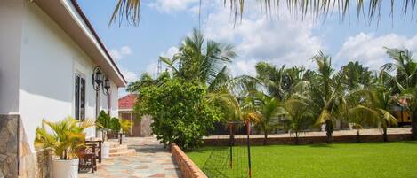 キャビン | 施設の敷地