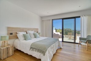 5 chambres, fer et planche à repasser, lit parapluie, Wi-Fi gratuit