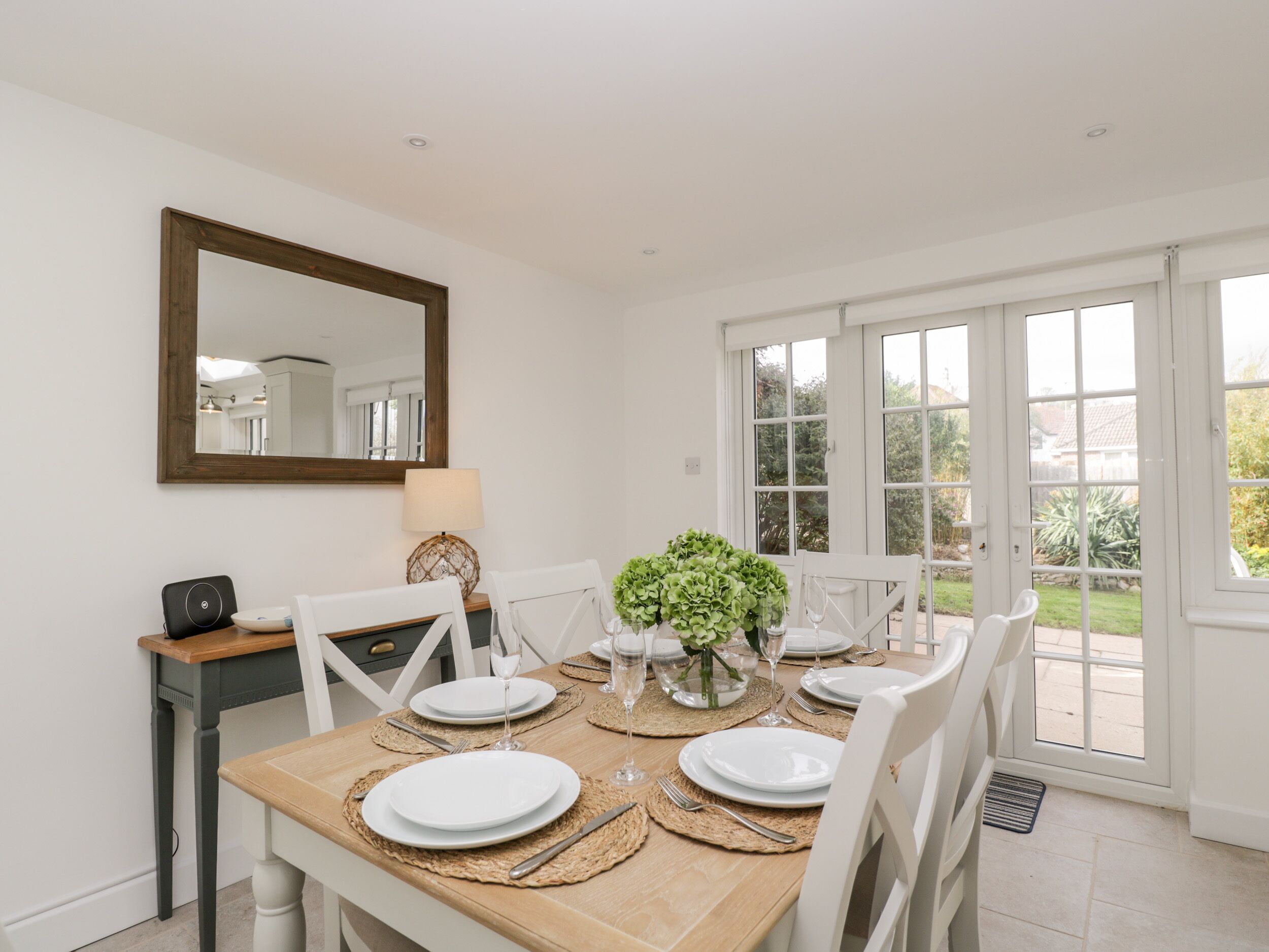 冰箱、洗碗机、电热水壶、烤面包机