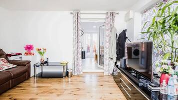 House, Multiple Beds | Living room