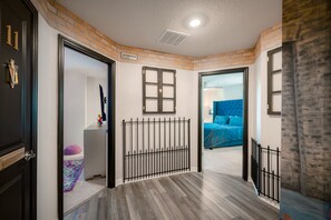 7 bedrooms, desk, iron/ironing board, free WiFi