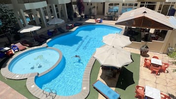 Piscina a l'aire lliure